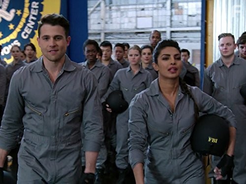 Priyanka Chopra and Lenny Platt in База Куантико (2015)