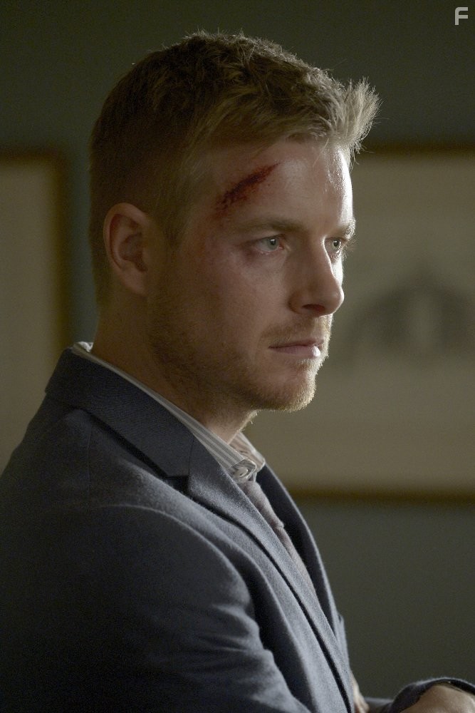 Rick Cosnett in База Куантико (2015)