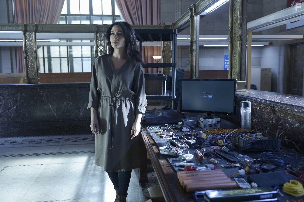 Yasmine Al Massri in База Куантико (2015)