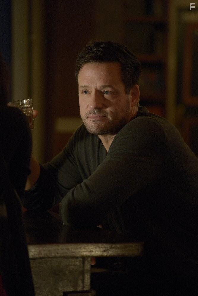 Josh Hopkins in База Куантико (2015)