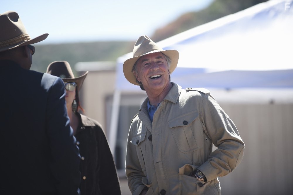 Don Johnson in Кровь и нефть (2015)