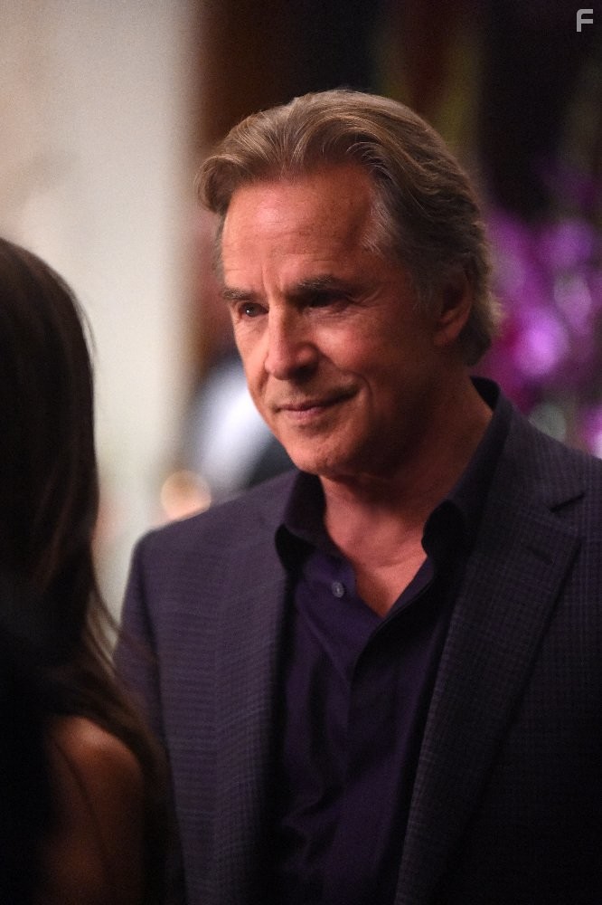 Don Johnson in Кровь и нефть (2015)