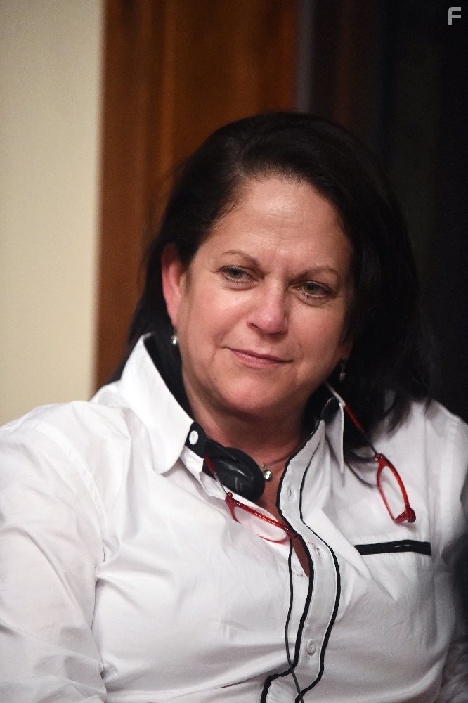 Cynthia Cidre in Кровь и нефть (2015)