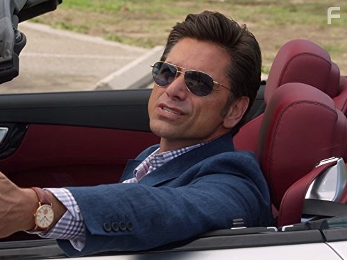 John Stamos in Дедушка (2015)