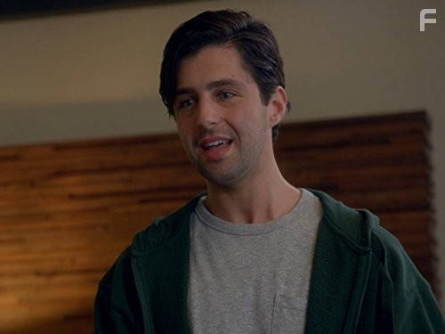 Josh Peck in Дедушка (2015)