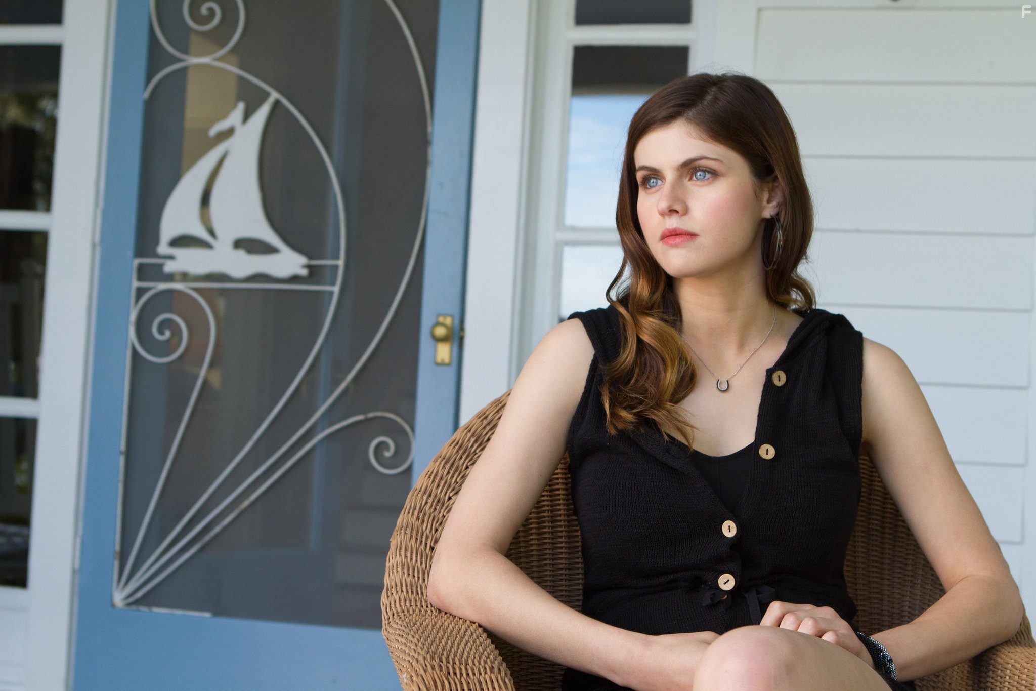 Alexandra Daddario in Выбор (2016)