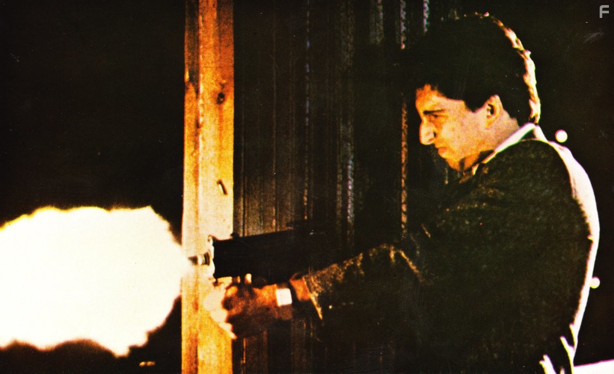 Связь через Майами (1987)