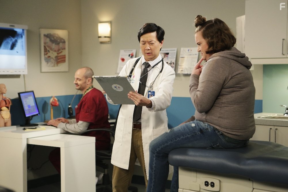 Ken Jeong, Jonathan Slavin, and Betsy Sodaro in Доктор Кен (2015)