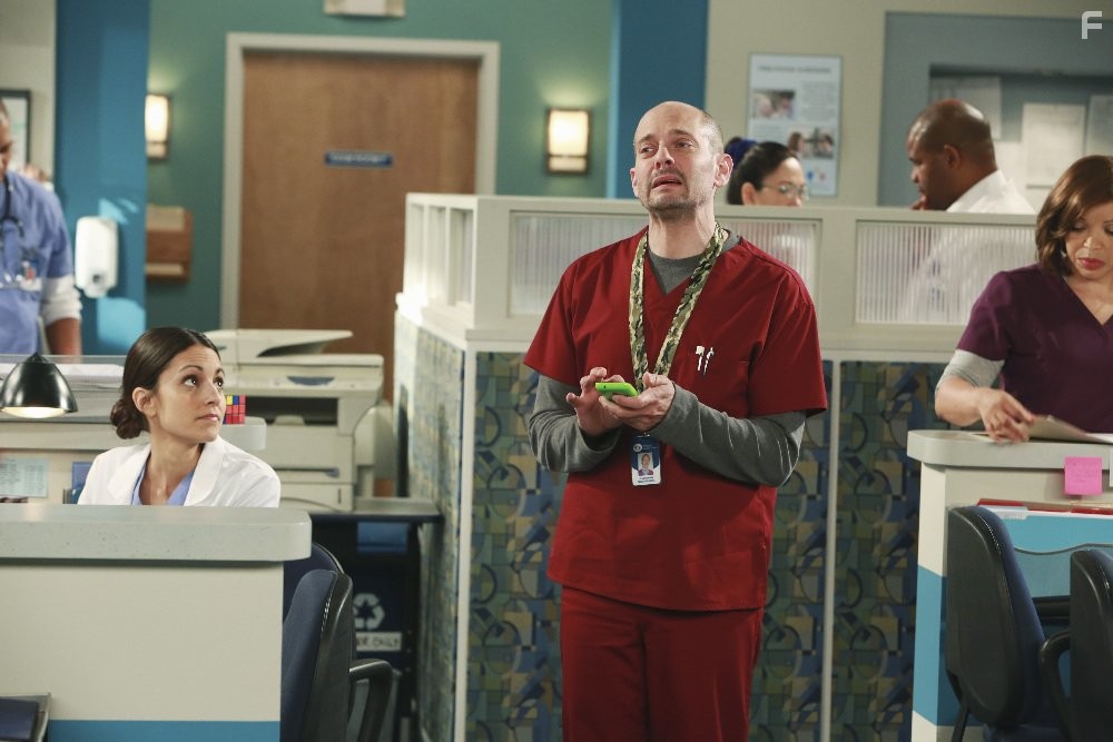 Tisha Campbell-Martin, Jonathan Slavin, and Kate Simses in Доктор Кен (2015)