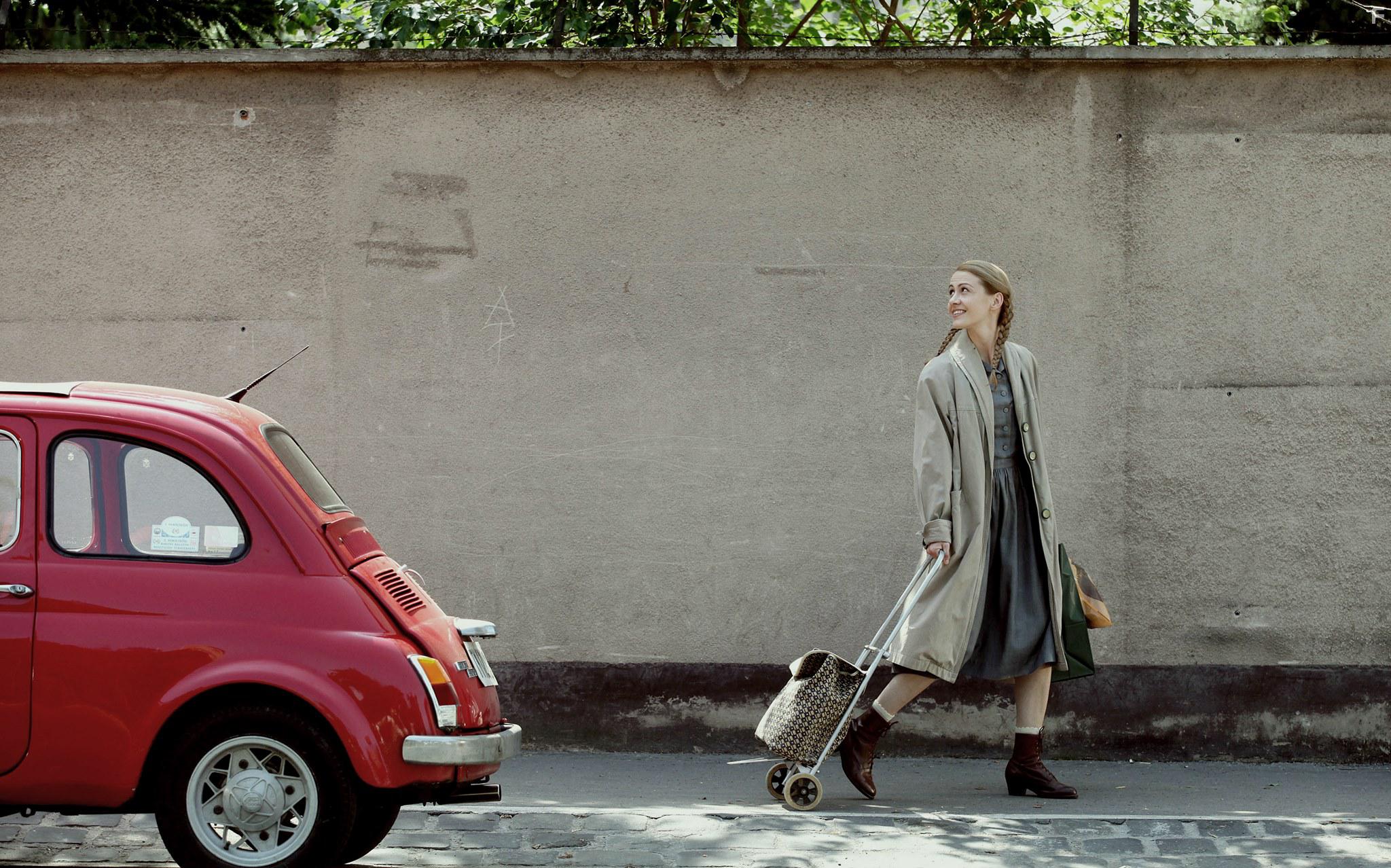 Mnika Balsai in Liza, a rkatndr (2015)