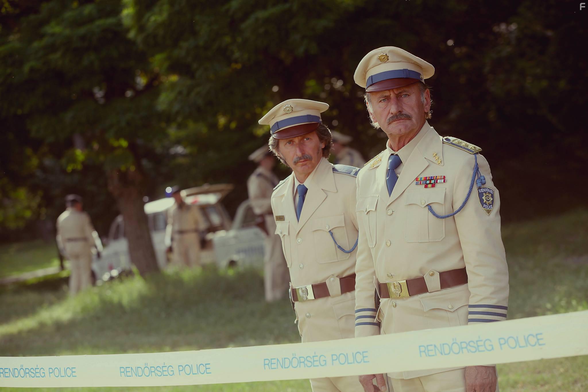 Lszl Ndasi and Gbor Reviczky in Liza, a rkatndr (2015)