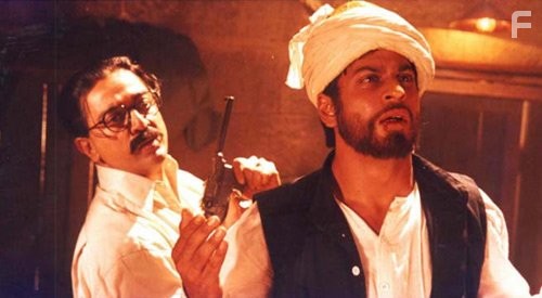 Kamal Haasan and Shah Rukh Khan in Дыхание времени (2000)