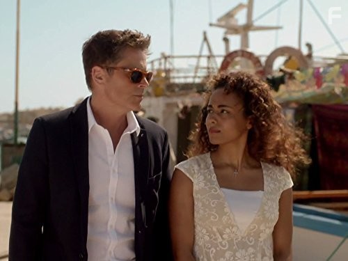 Rob Lowe and Gaia Scodellaro in Ты, я и конец света (2015)