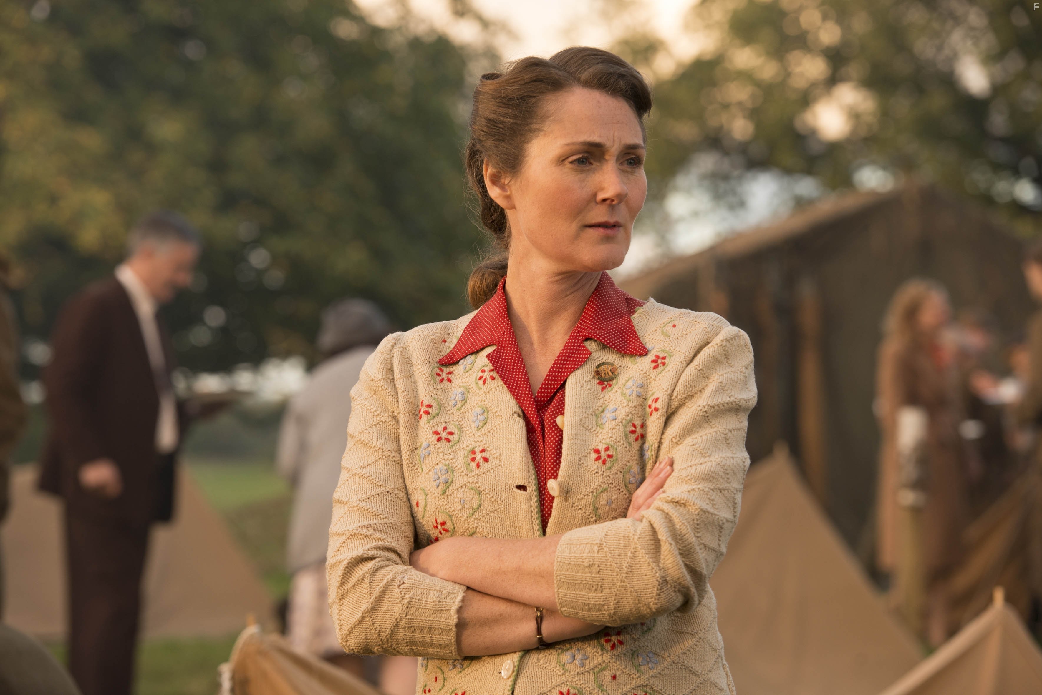 Ruth Gemmell in Home Fires (2015)