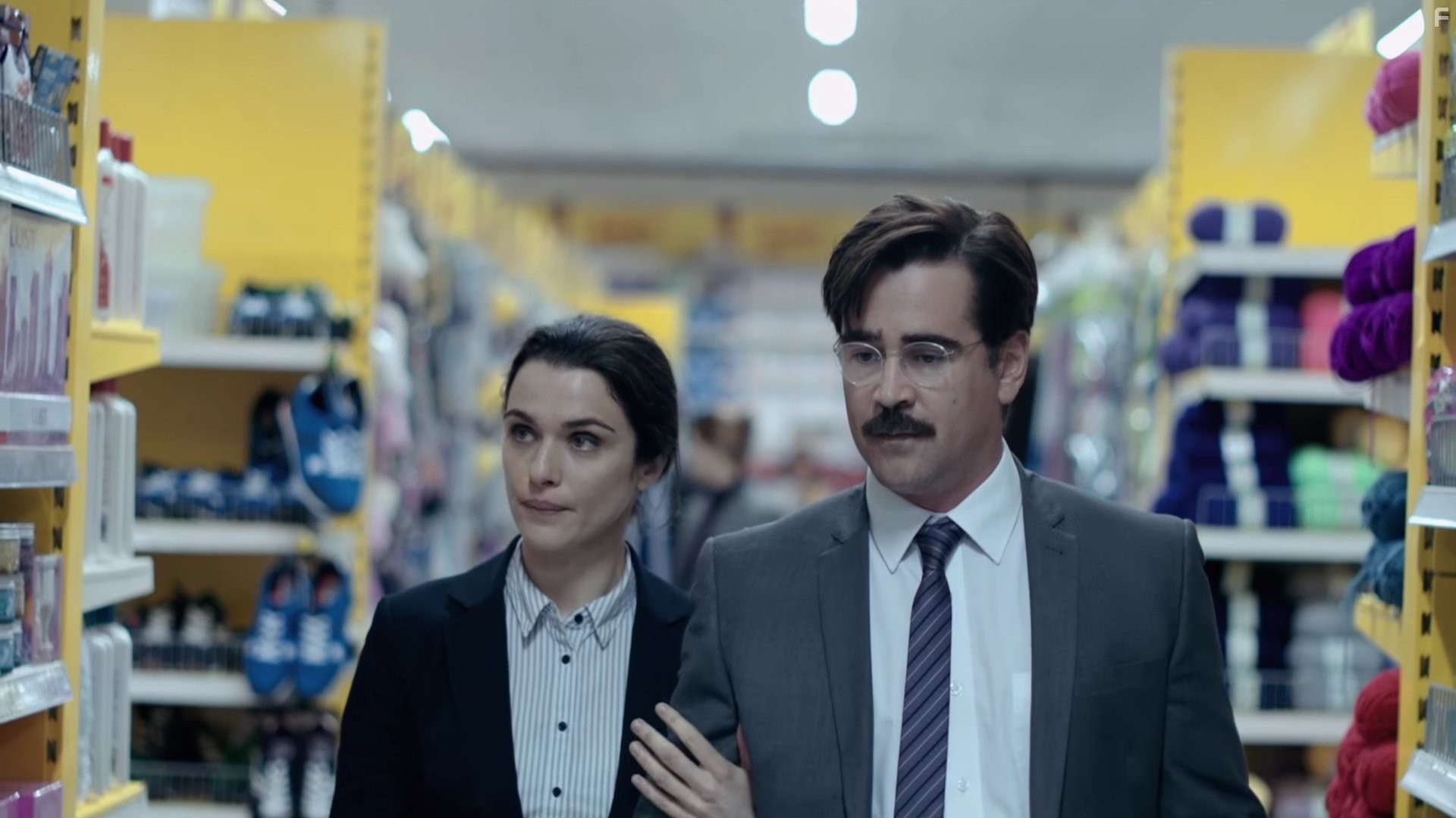 Rachel Weisz and Colin Farrell in Лобстер (2015)