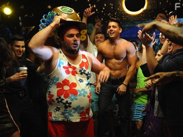 Bobby Moynihan and John DeLuca in Лето на Статен-Айленд (2015)