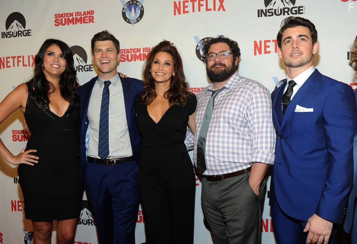 Gina Gershon, Bobby Moynihan, Colin Jost, John DeLuca, and Cecily Strong in Лето на Статен-Айленд (2015)