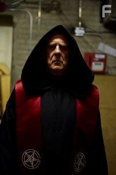 Peter MacNeill in Экзорцизм Молли Хартли (2015)