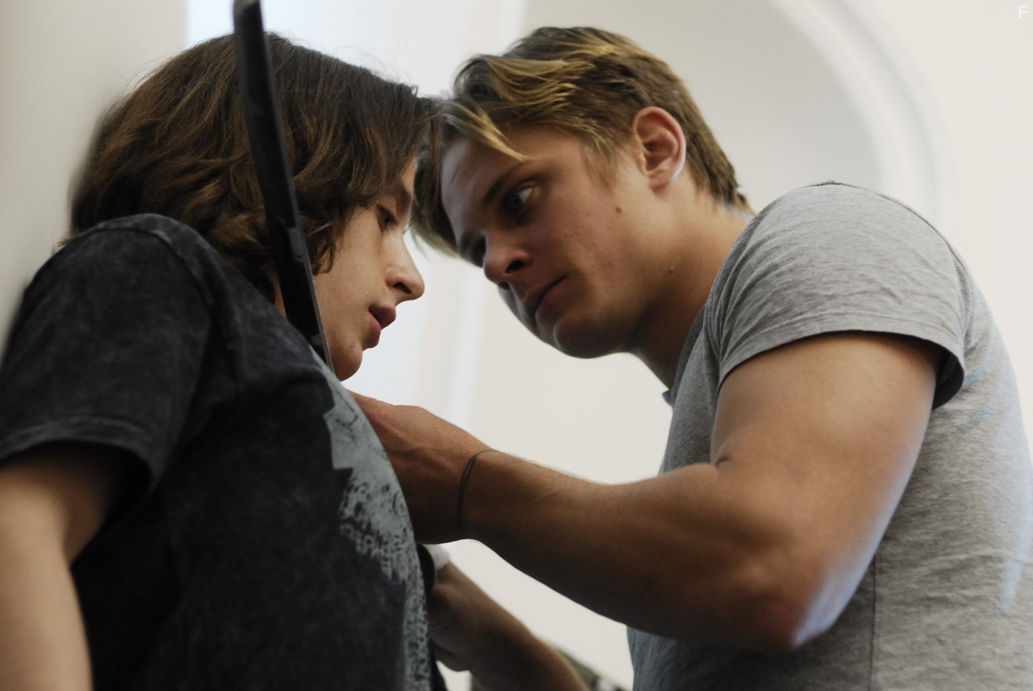 Rory Culkin and Billy Magnussen in Двенадцать (2010)