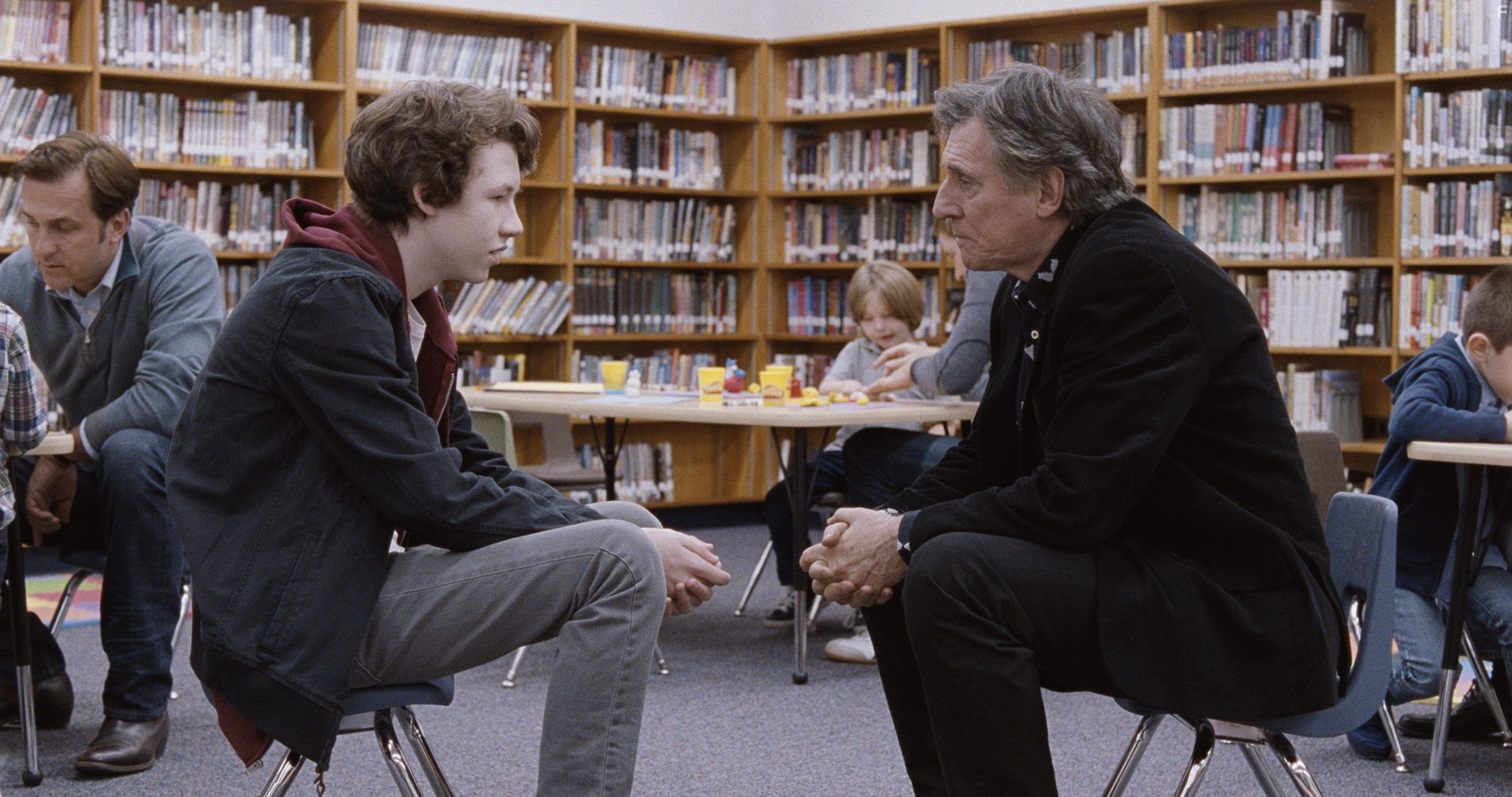 Gabriel Byrne and Devin Druid in Громче, чем бомбы (2015)