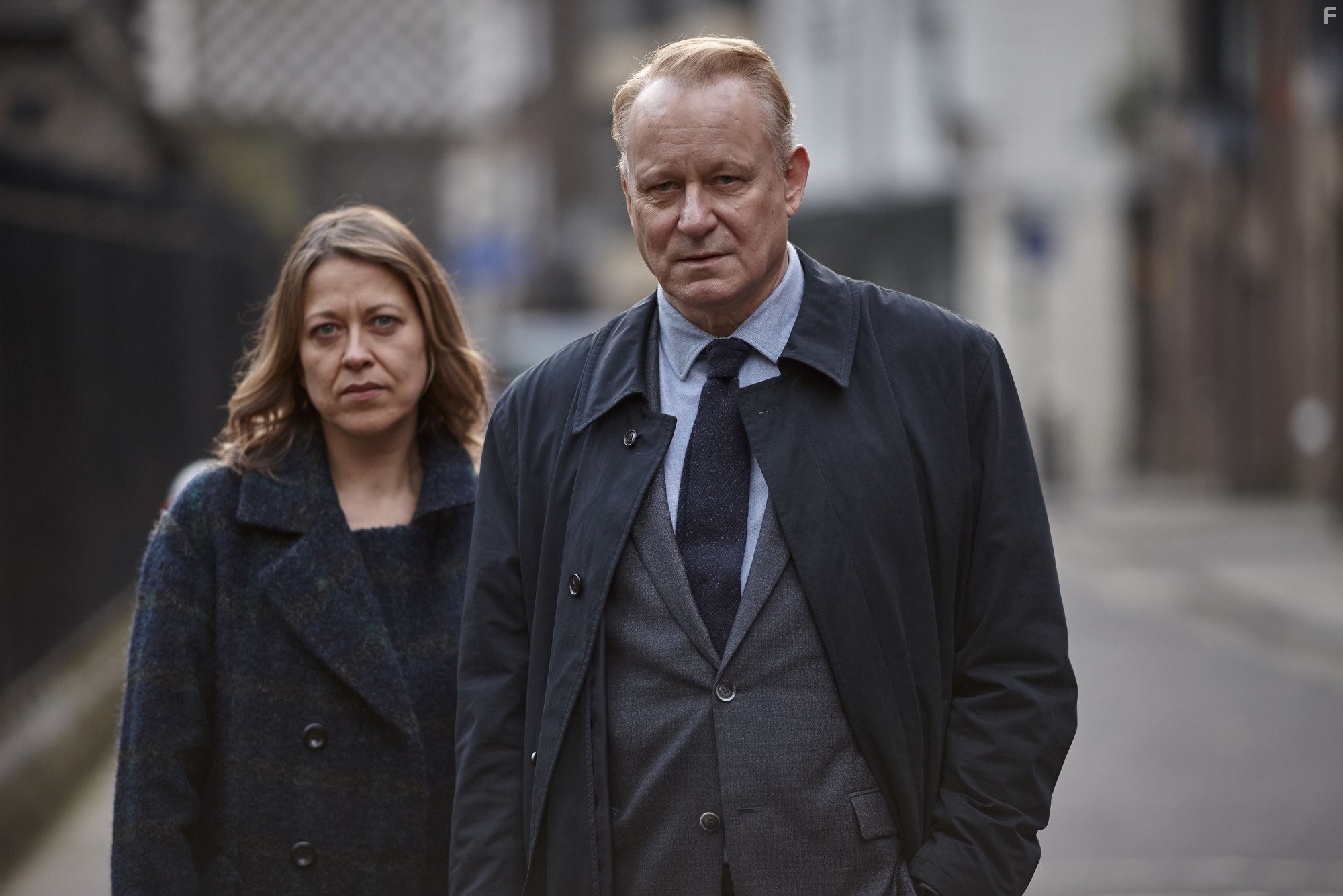 Stellan Skarsg?rd and Nicola Walker in Ривер (2015)