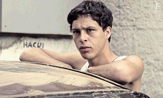 Luis Silva in Desde all (2015)