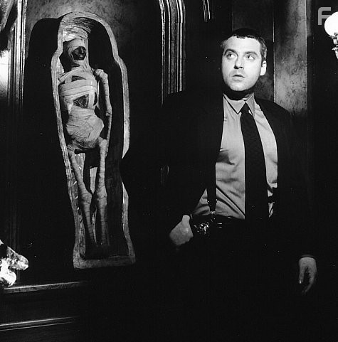 Tom Sizemore in Реликт (1997)