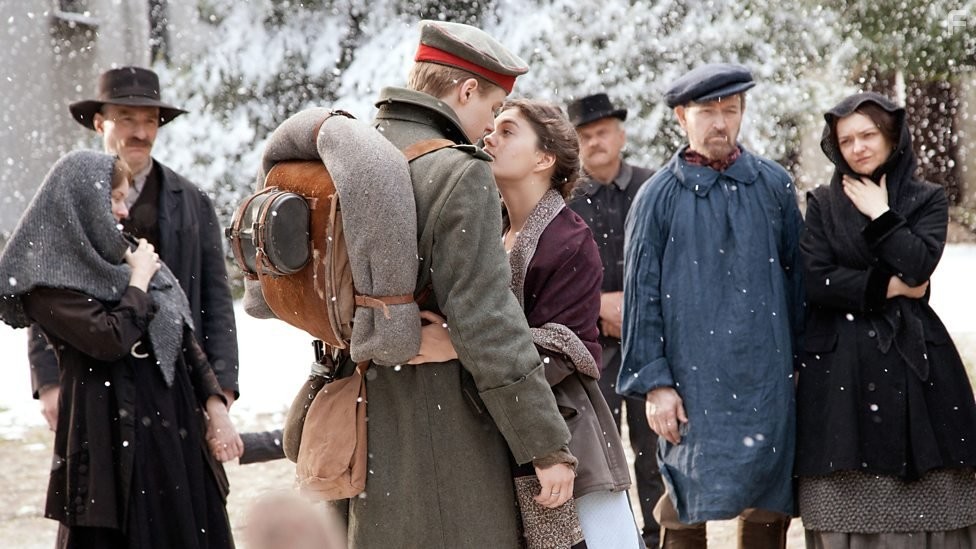 Jack Lowden and Sabrina Bartlett in The Passing Bells (2014)