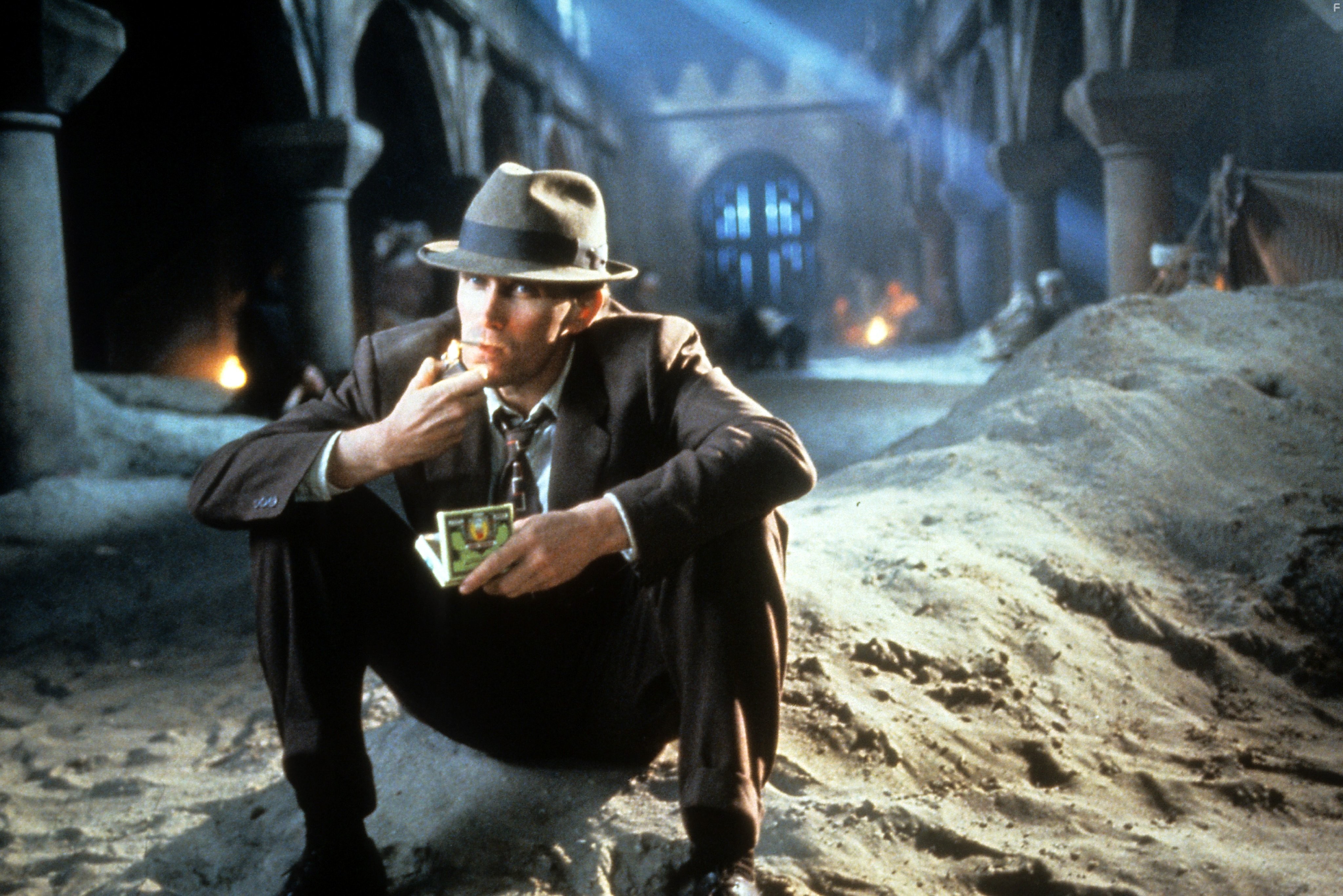 Peter Weller in Обед нагишом (1991)