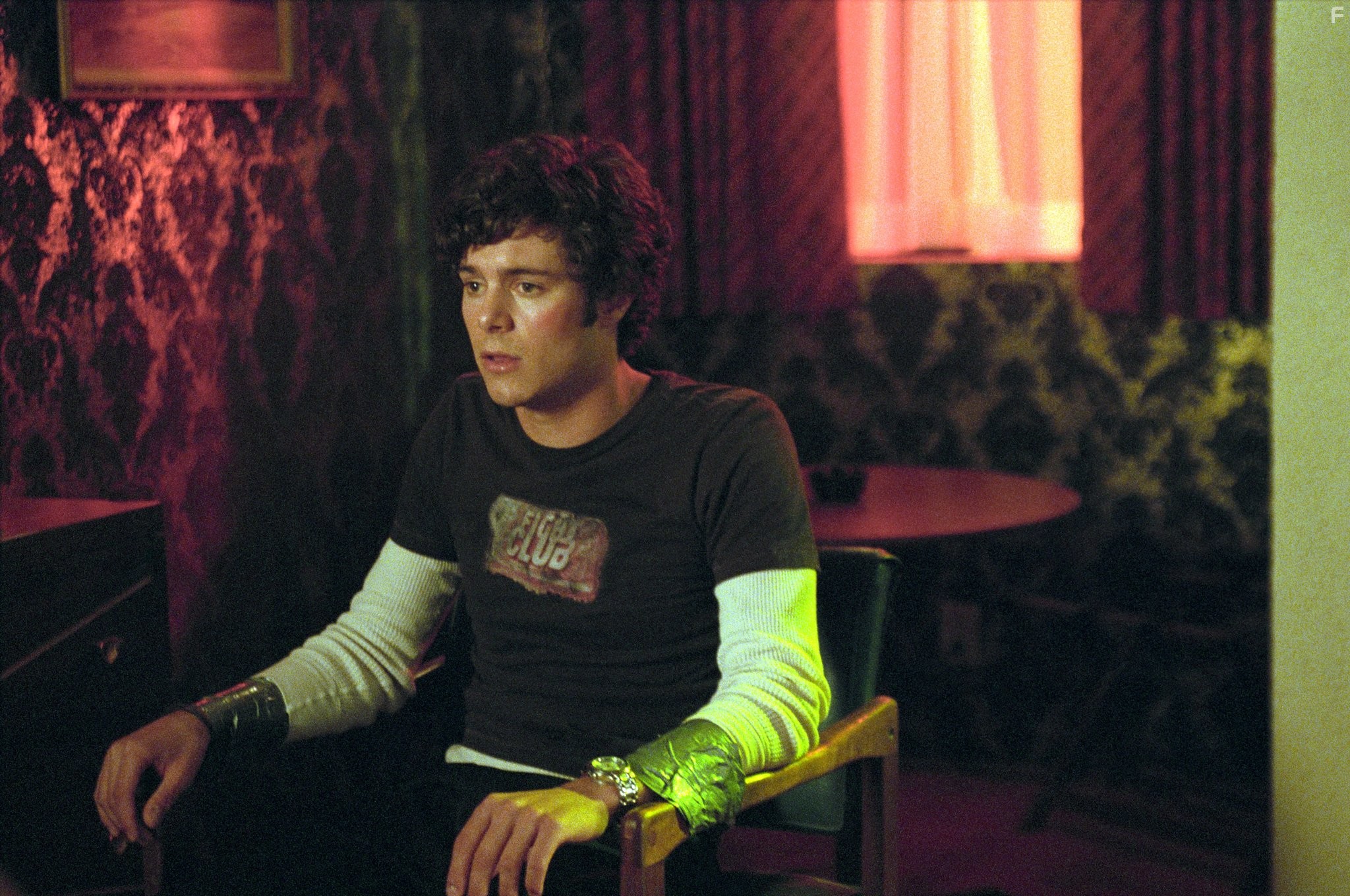 Adam Brody in Мистер и миссис Смит (2005)