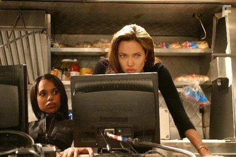 Angelina Jolie in Мистер и миссис Смит (2005)