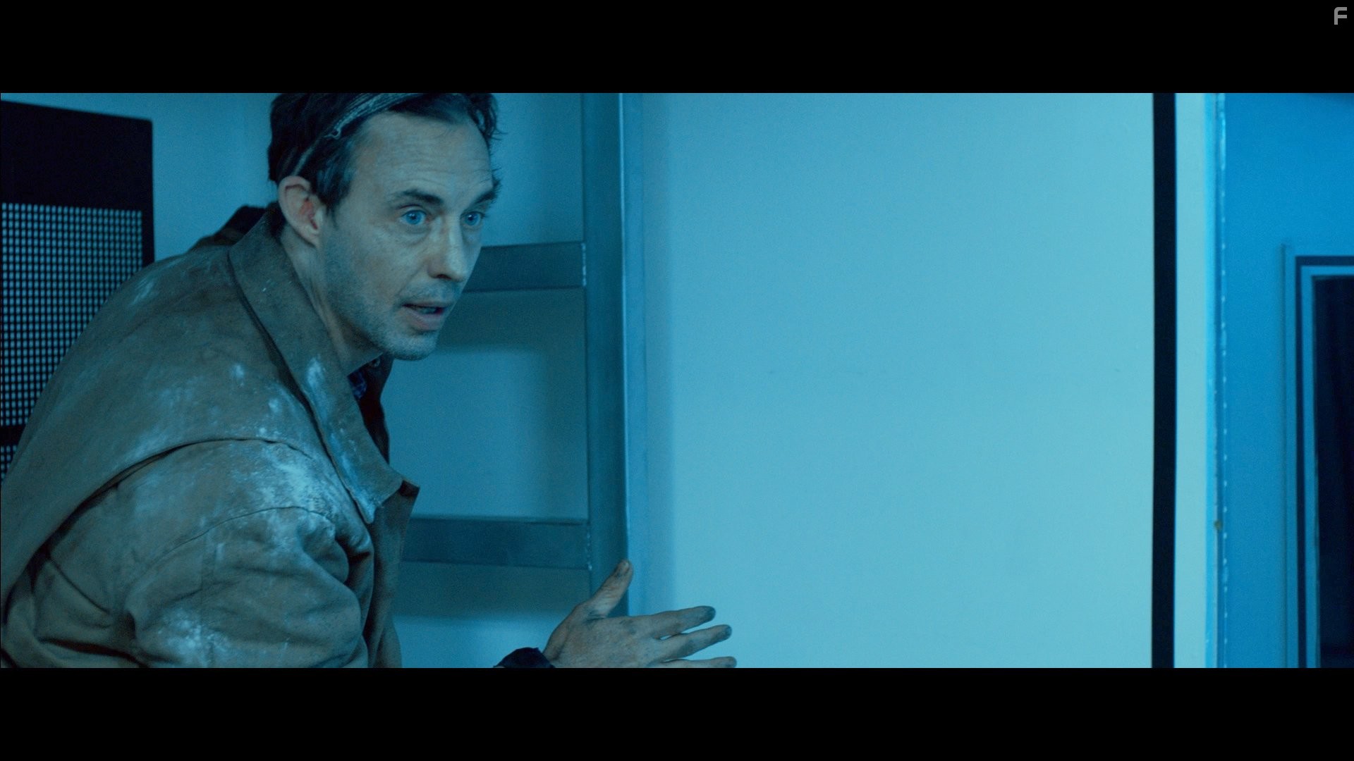 Tom Cavanagh in 400 дней (2015)