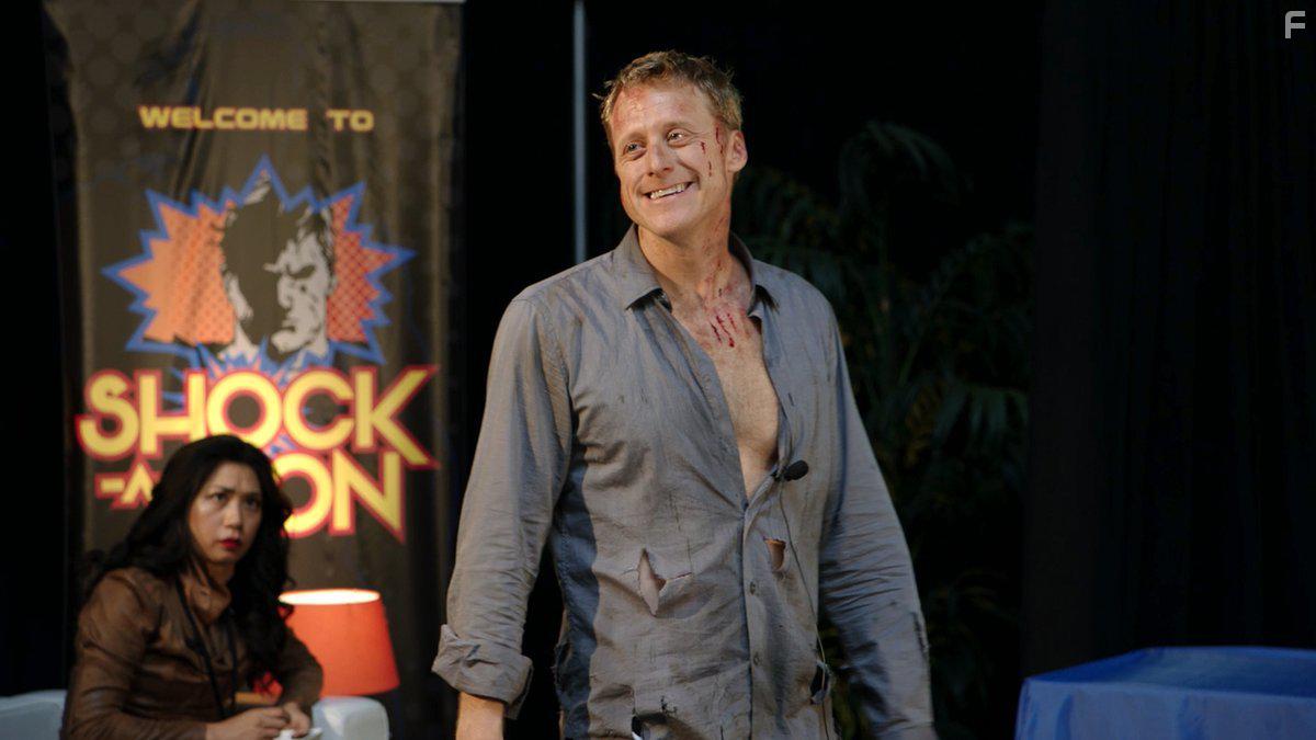 Alan Tudyk in Con Man (2015)