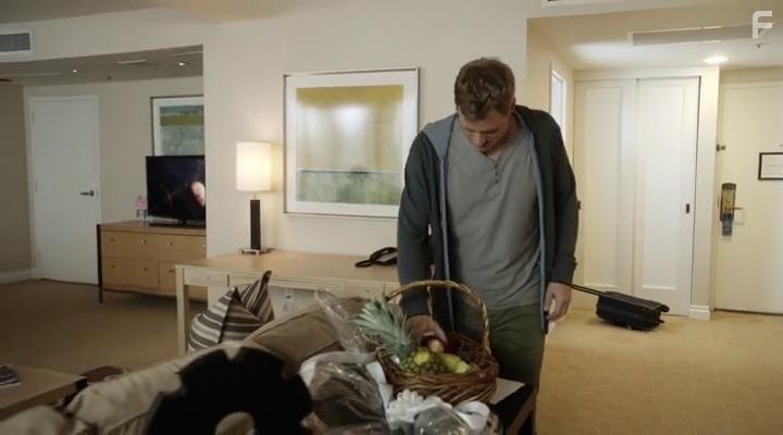 Alan Tudyk in Con Man (2015)