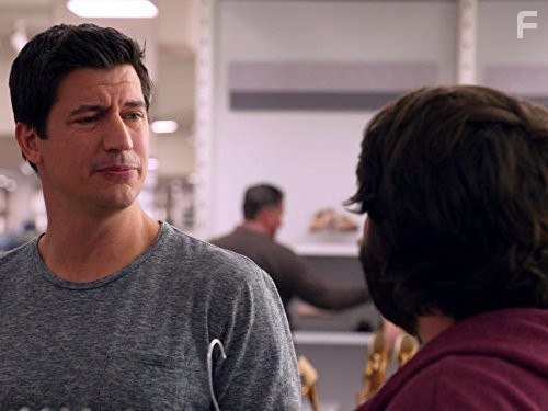 Ken Marino and John Gemberling in Yыxоди за меня (2014)