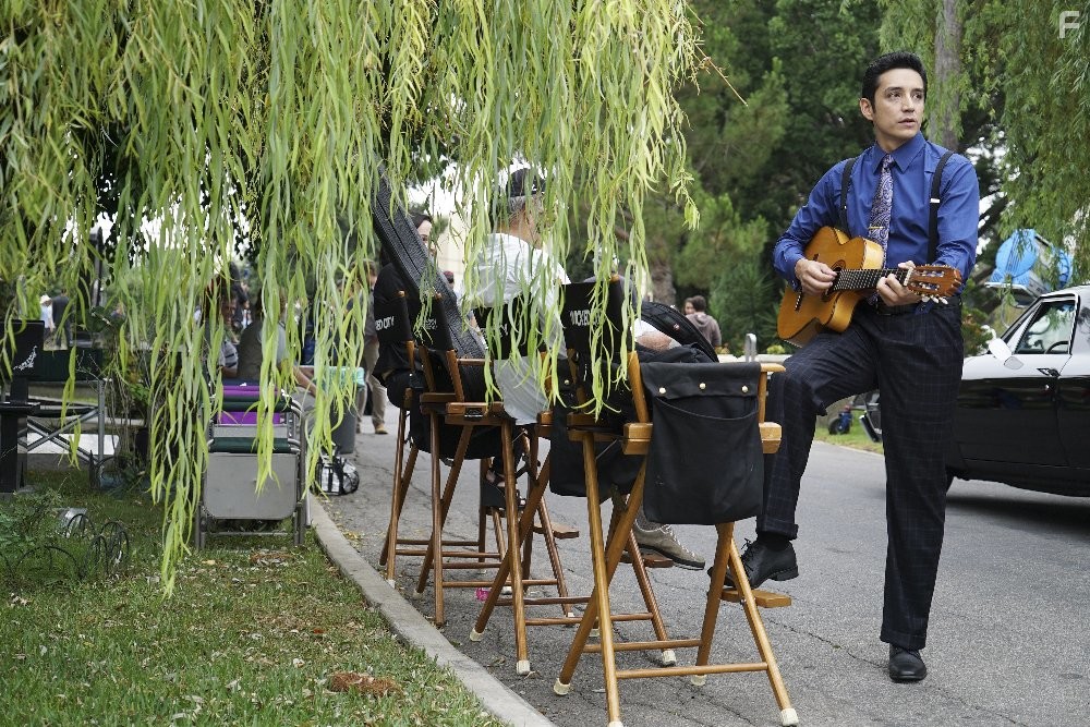 Gabriel Luna in Злой город (2015)