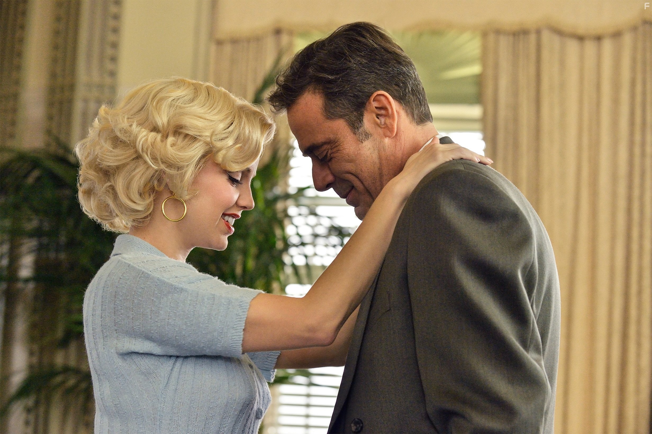 Kelli Garner and Jeffrey Dean Morgan in The Secret Life of Marilyn Monroe (2015)