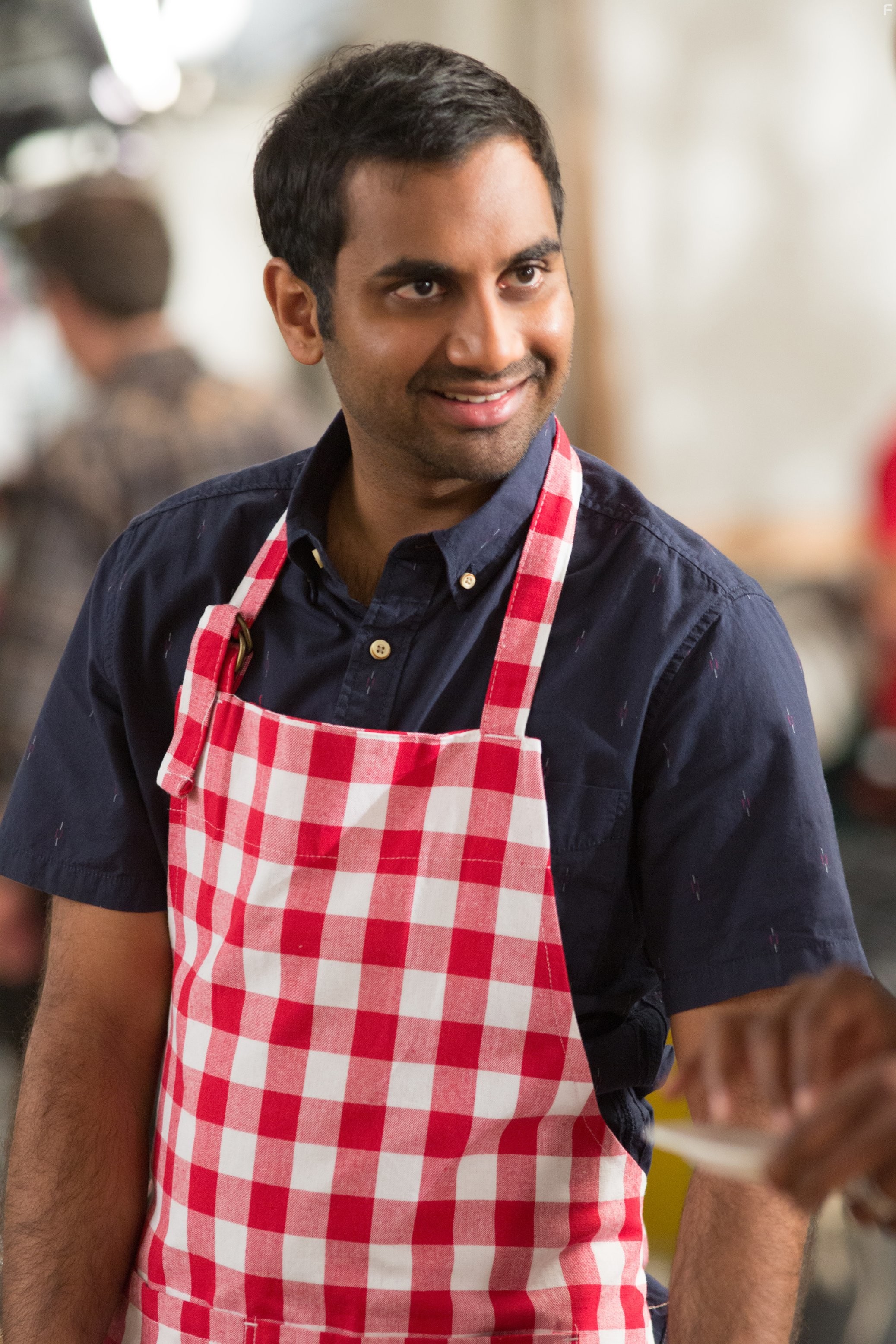 Aziz Ansari in Мастер не на все руки (2015)