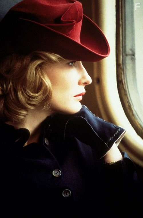 Cate Blanchett in Шарлотта Грей (2001)