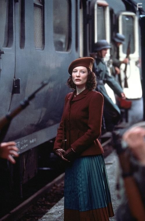 Cate Blanchett in Шарлотта Грей (2001)