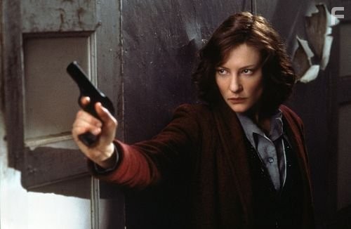 Cate Blanchett in Шарлотта Грей (2001)