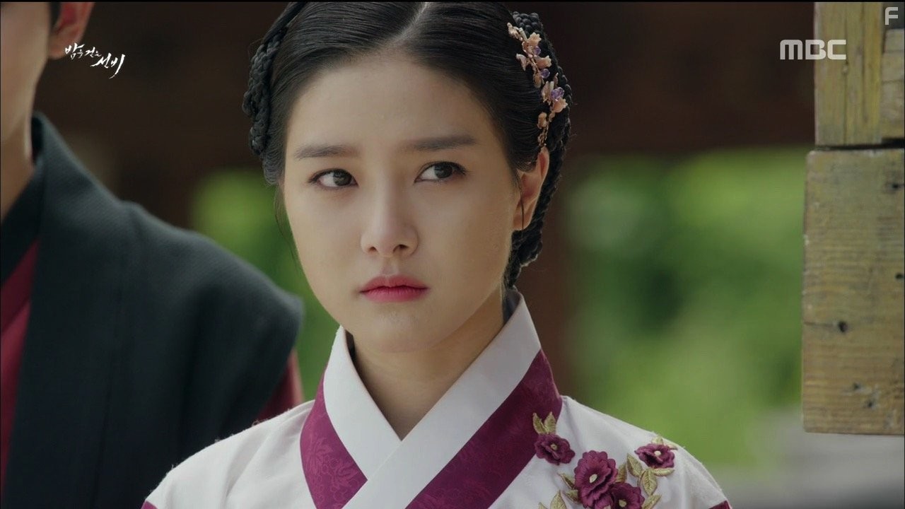 So-eun Kim in Bameul geotneun seonbi (2015)
