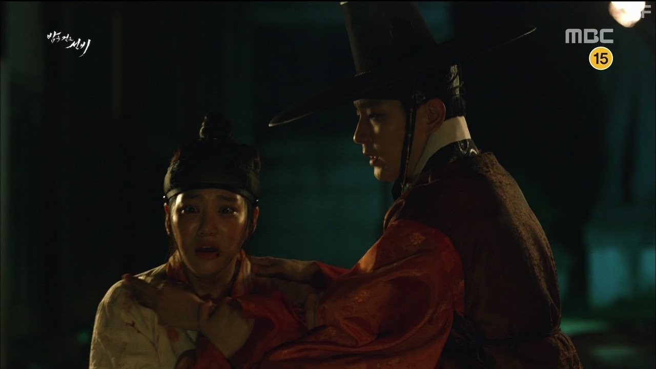 Joon-Gi Lee and Yoo-Bi Lee in Bameul geotneun seonbi (2015)