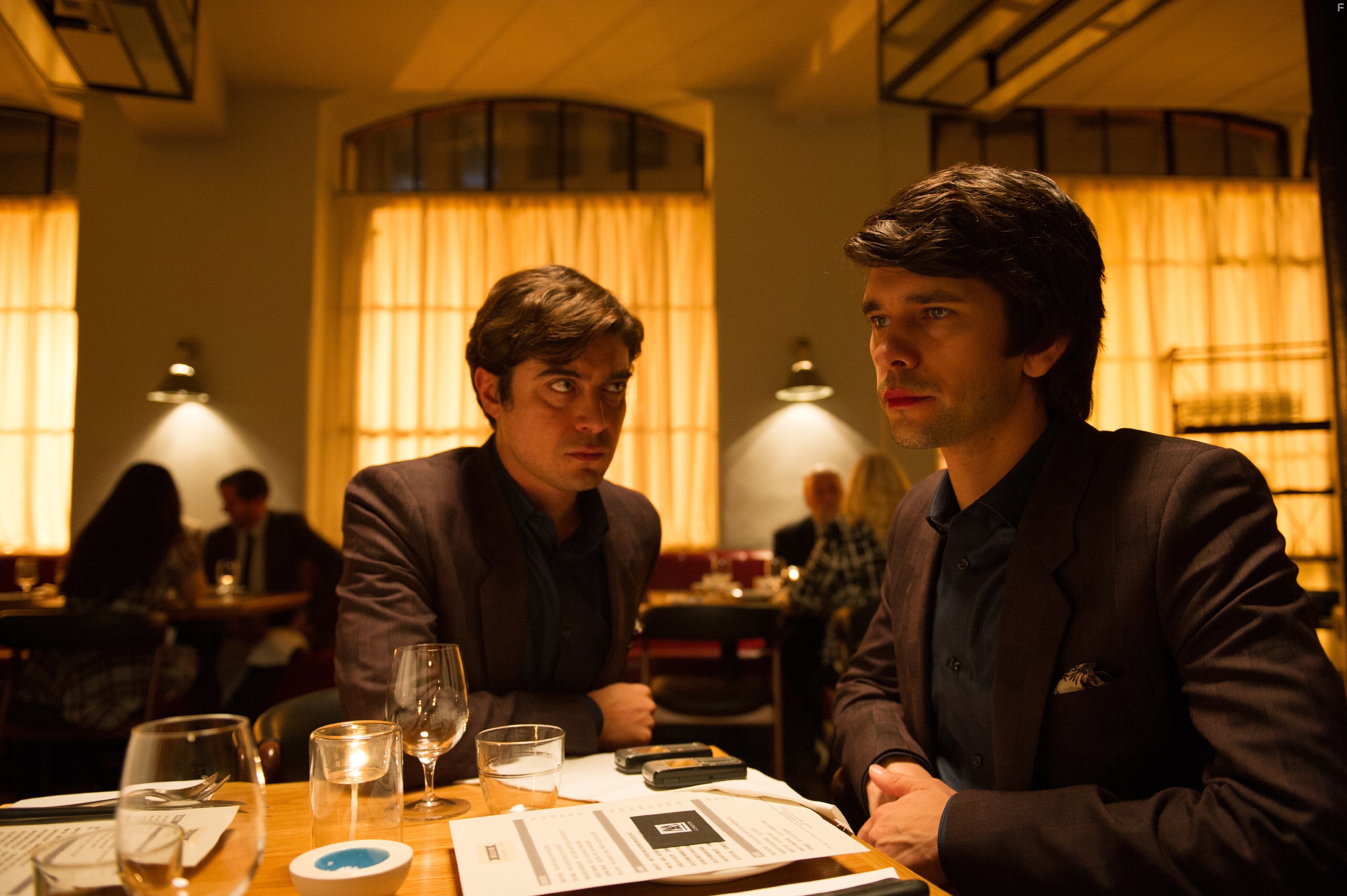 Ben Whishaw and Riccardo Scamarcio in Лондонский шпион (2015)