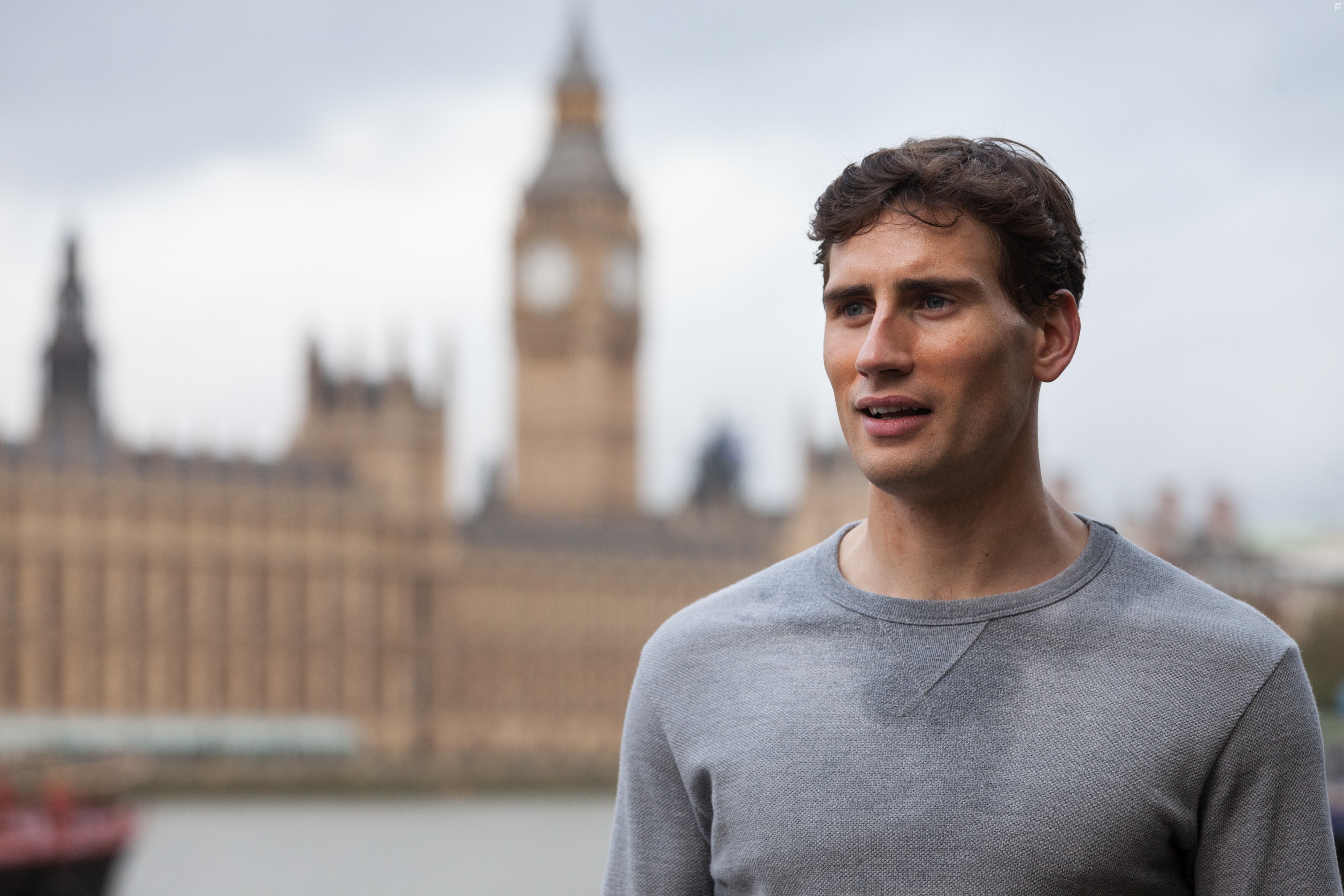 Edward Holcroft in Лондонский шпион (2015)