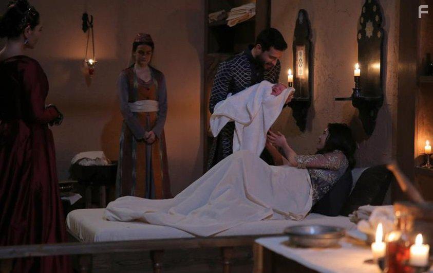 Ekin Ko in Muhtesem Yzyil: Ksem (2015)