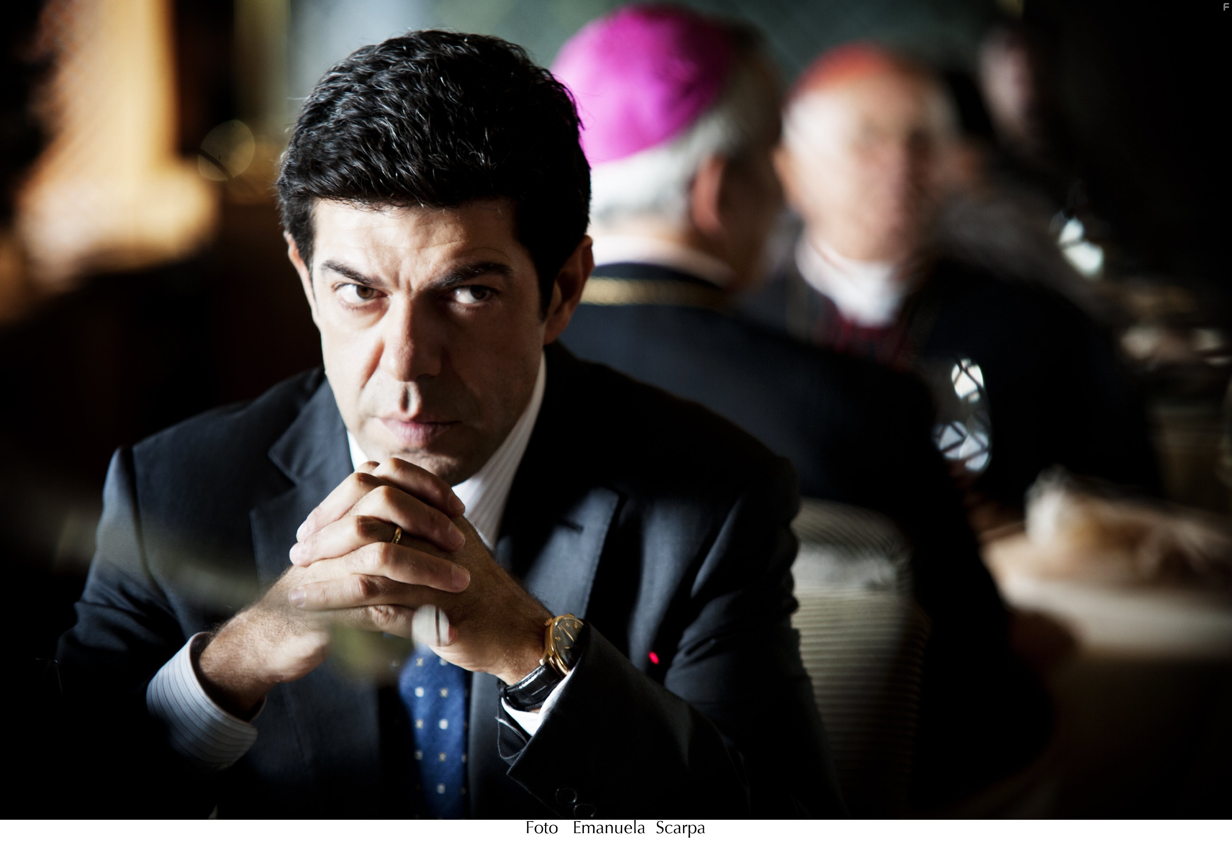 Pierfrancesco Favino in Субура (2015)