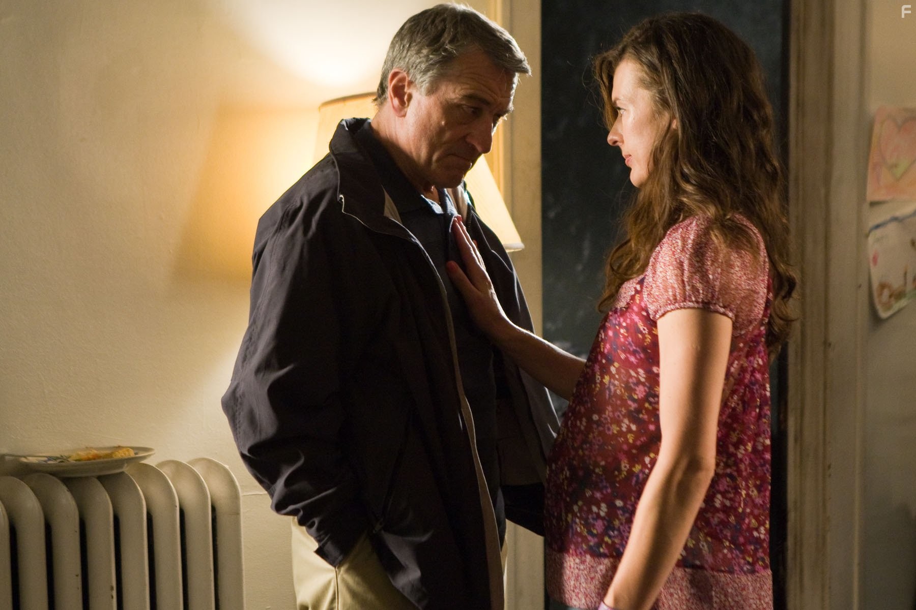 Robert De Niro and Milla Jovovich in Стоун (2010)