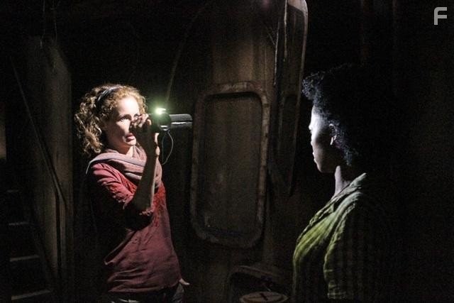 Leslie Hope in Река (2012)