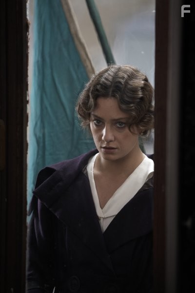 Giovanna Mezzogiorno in Побеждать (2009)